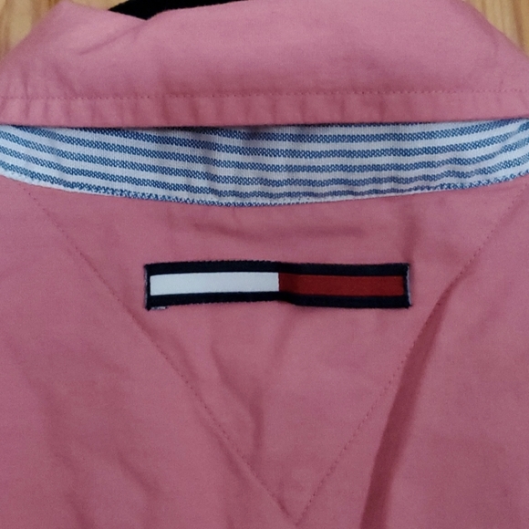Woman's Tommy Hilfiger Pink Blouse Size 10 Fitted - Picture 6 of 7